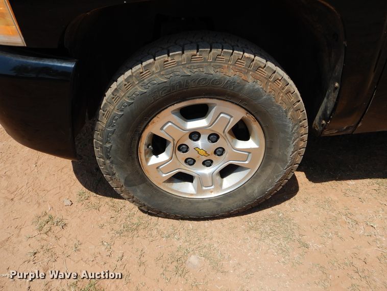 image for item DG4105 2007 Chevrolet Silverado 1500 Crew Cab pickup truck