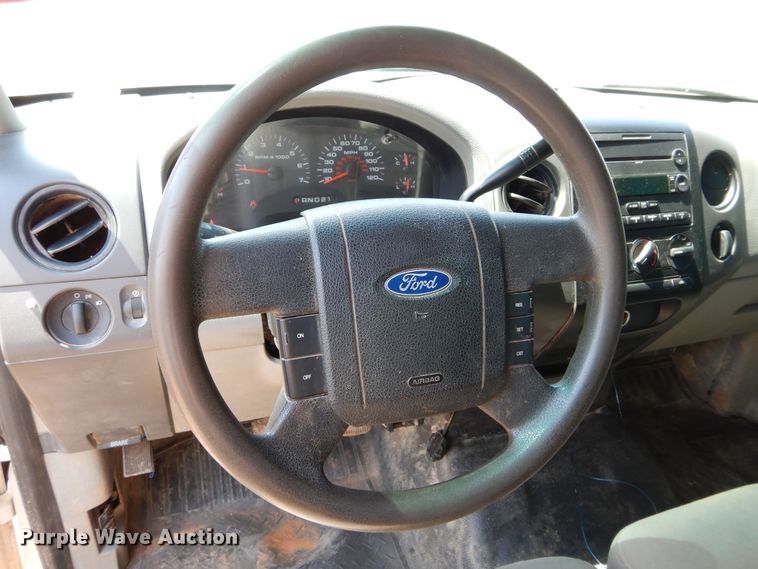 image for item DG4106 2007 Ford F150 SuperCab pickup truck