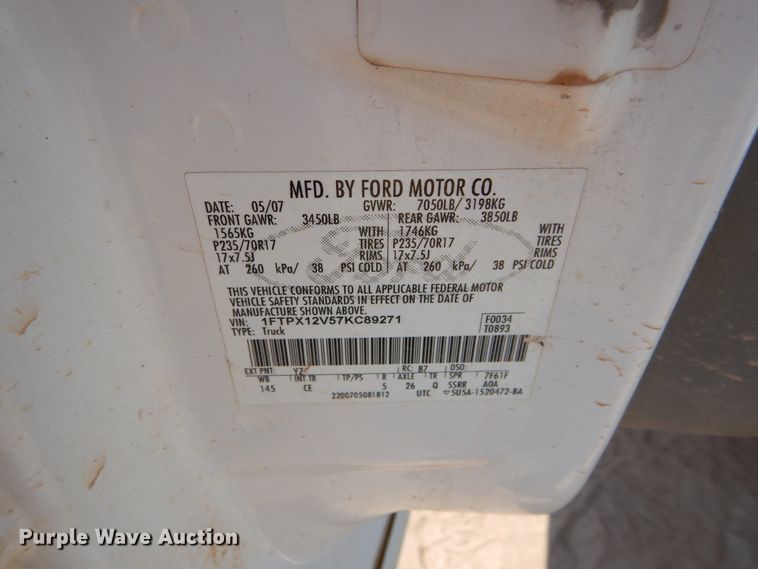 image for item DG4106 2007 Ford F150 SuperCab pickup truck