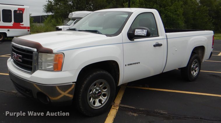 image for item DG4903 2008 GMC Sierra 1500 pickup truck