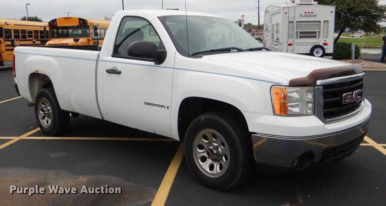 image for item DG4903 2008 GMC Sierra 1500 pickup truck