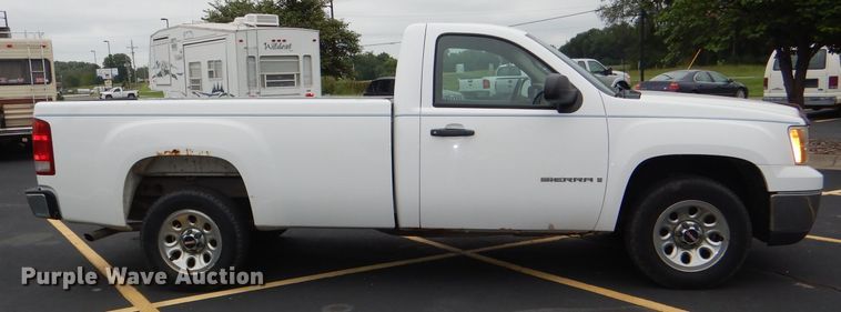 image for item DG4903 2008 GMC Sierra 1500 pickup truck
