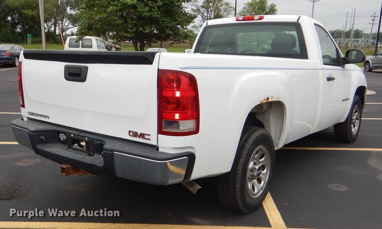 image for item DG4903 2008 GMC Sierra 1500 pickup truck