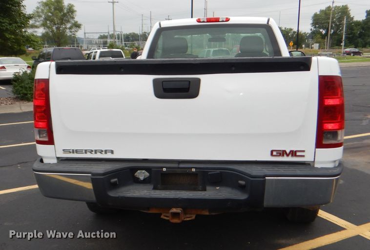image for item DG4903 2008 GMC Sierra 1500 pickup truck