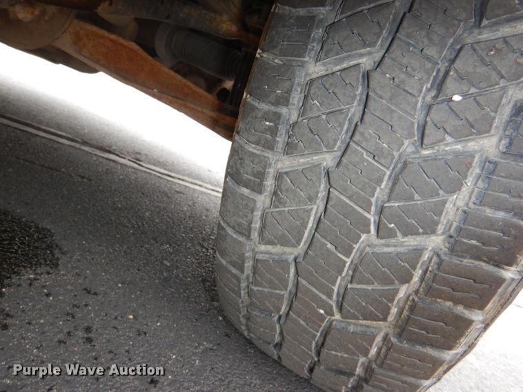 image for item DG4903 2008 GMC Sierra 1500 pickup truck