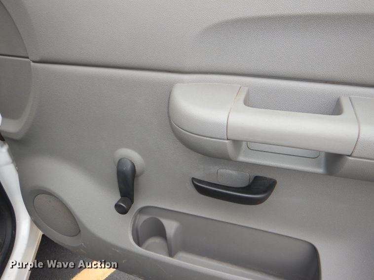 image for item DG4903 2008 GMC Sierra 1500 pickup truck