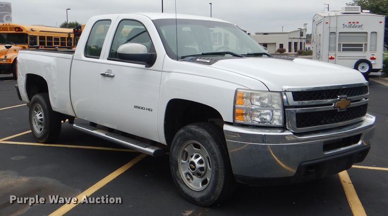 image for item DG4904 2012 Chevrolet Silverado 2500HD Ext. Cab pickup truck
