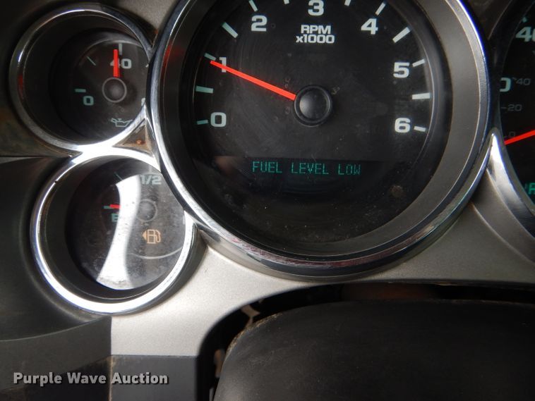 image for item DG4904 2012 Chevrolet Silverado 2500HD Ext. Cab pickup truck