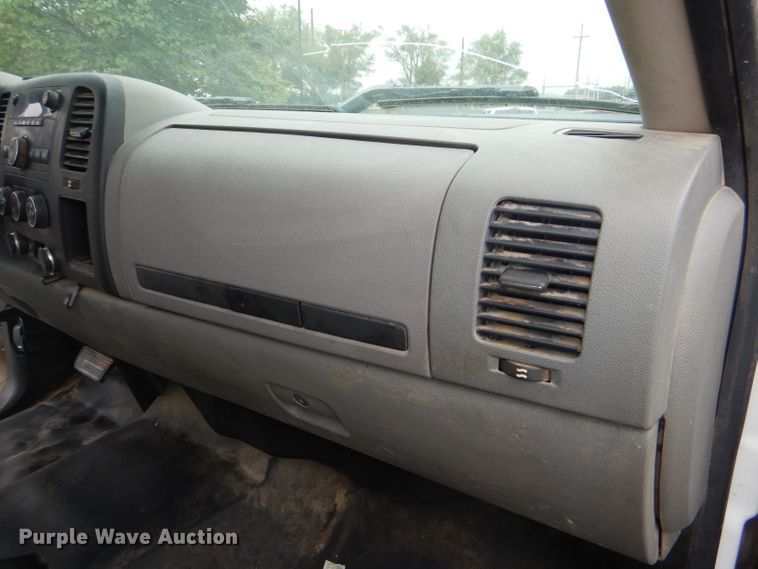 image for item DG4904 2012 Chevrolet Silverado 2500HD Ext. Cab pickup truck