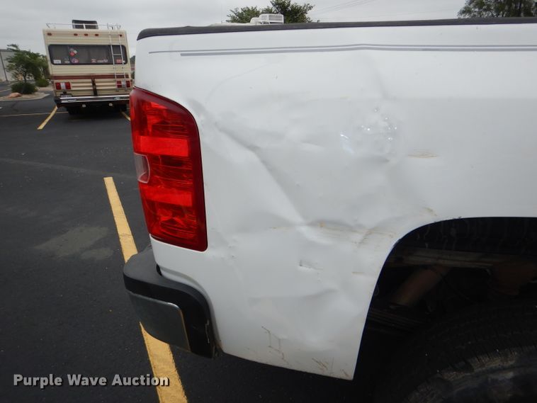 image for item DG4904 2012 Chevrolet Silverado 2500HD Ext. Cab pickup truck