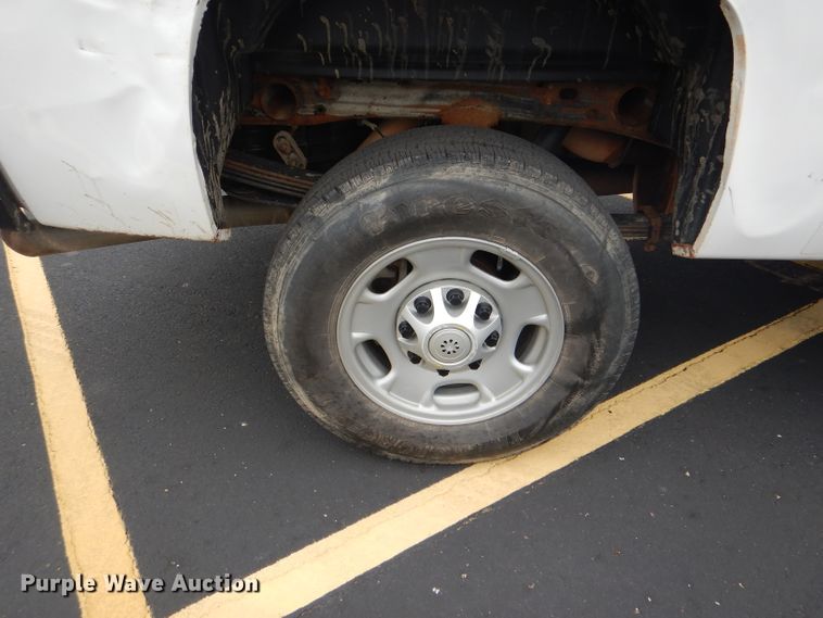 image for item DG4904 2012 Chevrolet Silverado 2500HD Ext. Cab pickup truck