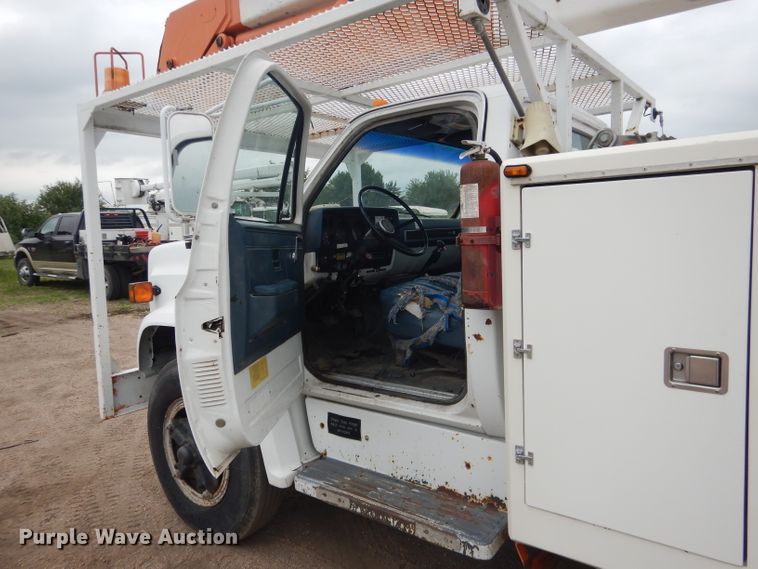 image for item DG5816 1990 GMC C6500 bucket truck