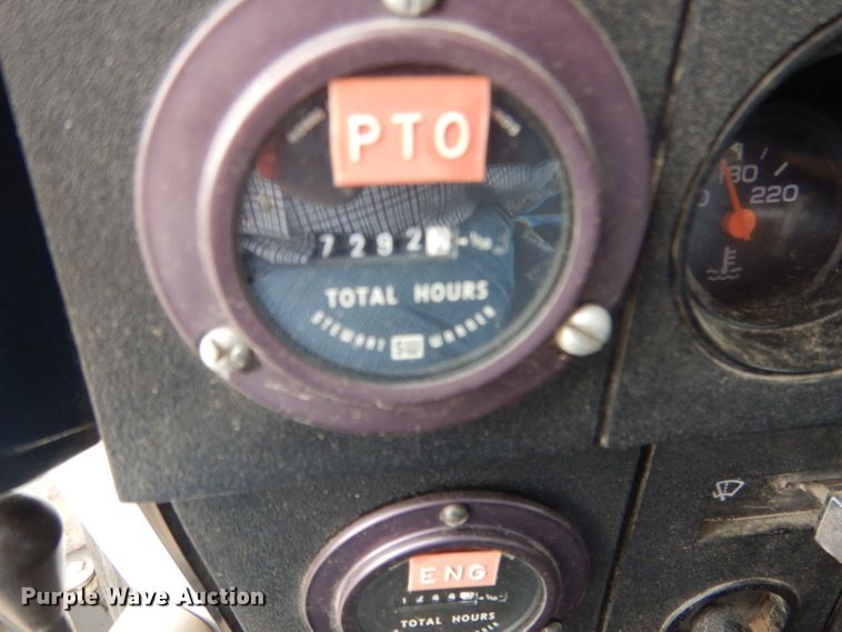 image for item DG5816 1990 GMC C6500 bucket truck