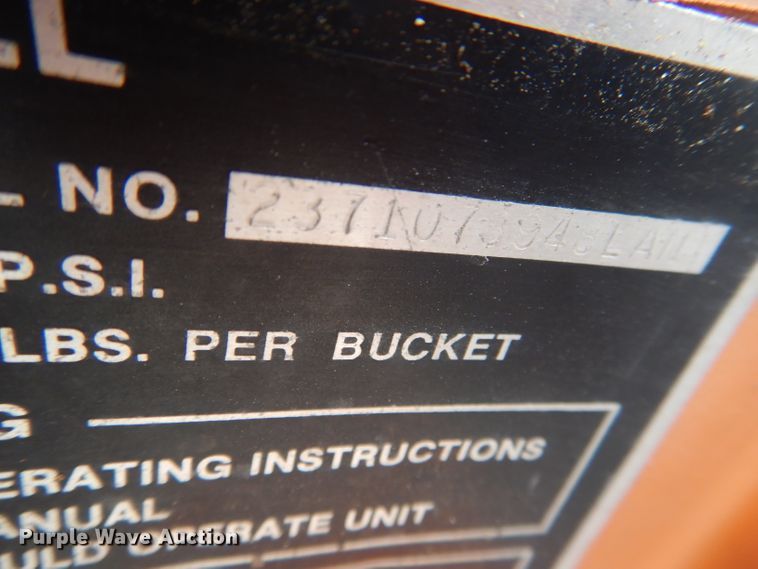 image for item DG5816 1990 GMC C6500 bucket truck