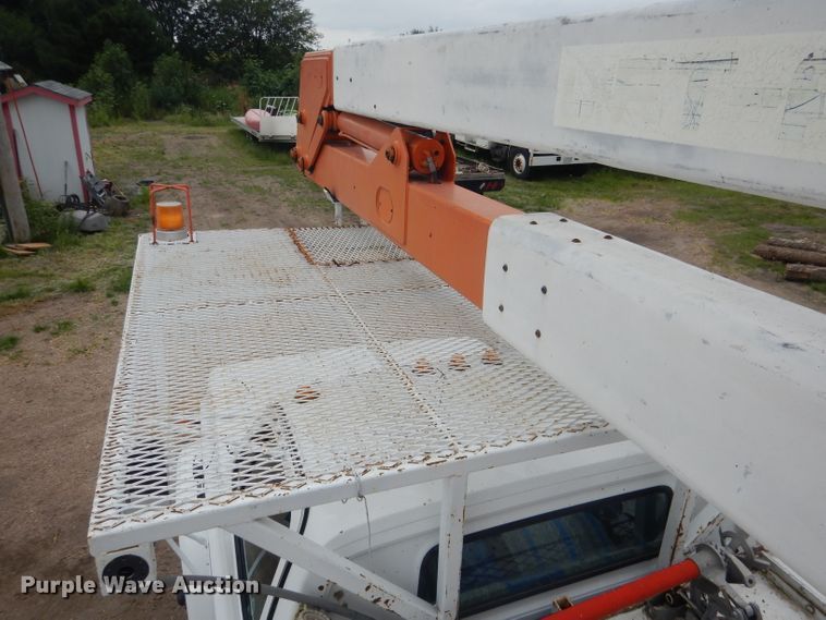 image for item DG5816 1990 GMC C6500 bucket truck