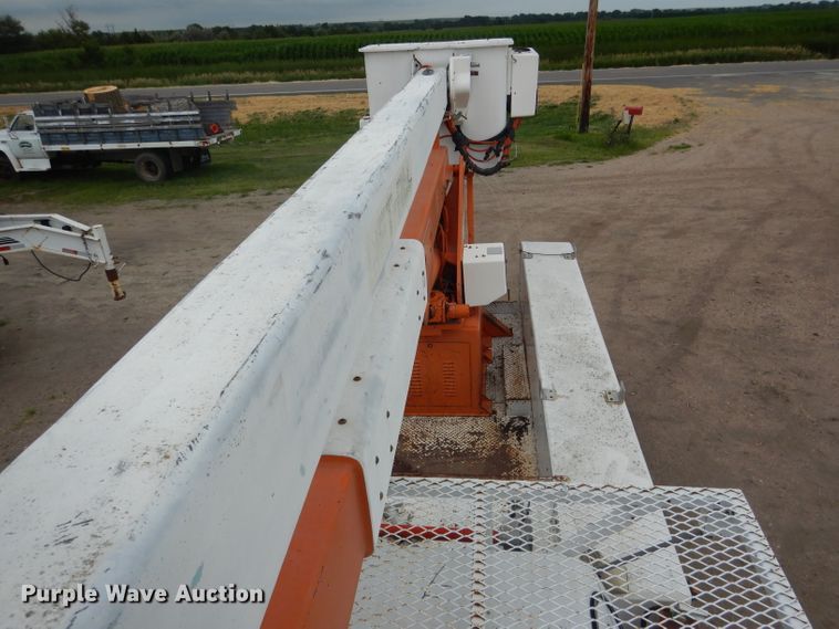 image for item DG5816 1990 GMC C6500 bucket truck