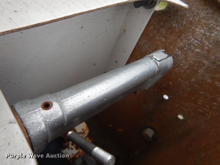 image for item DG5816 1990 GMC C6500 bucket truck