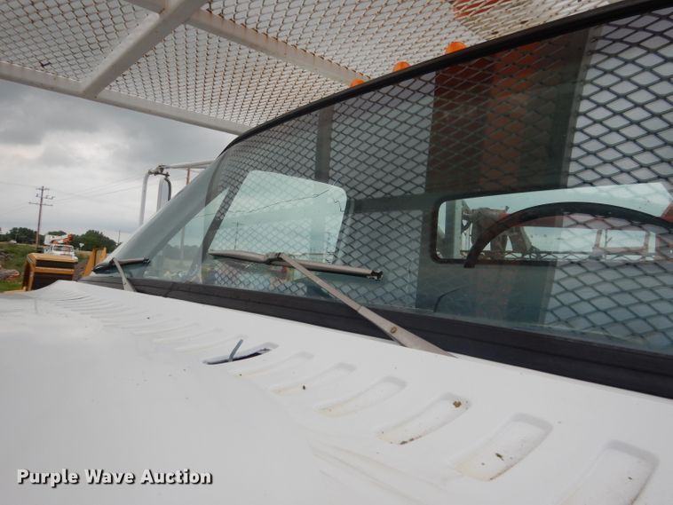 image for item DG5816 1990 GMC C6500 bucket truck