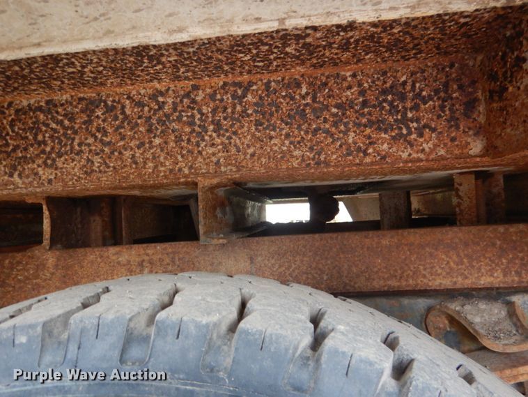 image for item DG5816 1990 GMC C6500 bucket truck