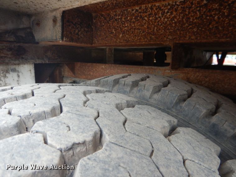 image for item DG5816 1990 GMC C6500 bucket truck