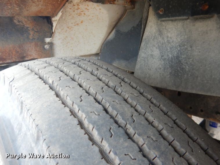 image for item DG5816 1990 GMC C6500 bucket truck