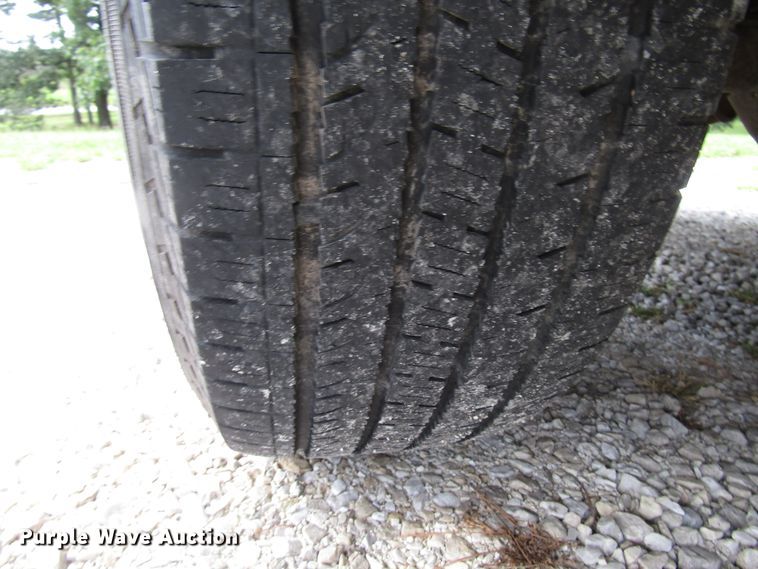 image for item DG8046 2006 Dodge Dakota Club Cab pickup truck