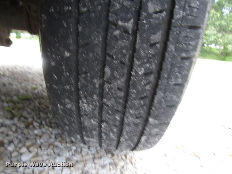 image for item DG8046 2006 Dodge Dakota Club Cab pickup truck