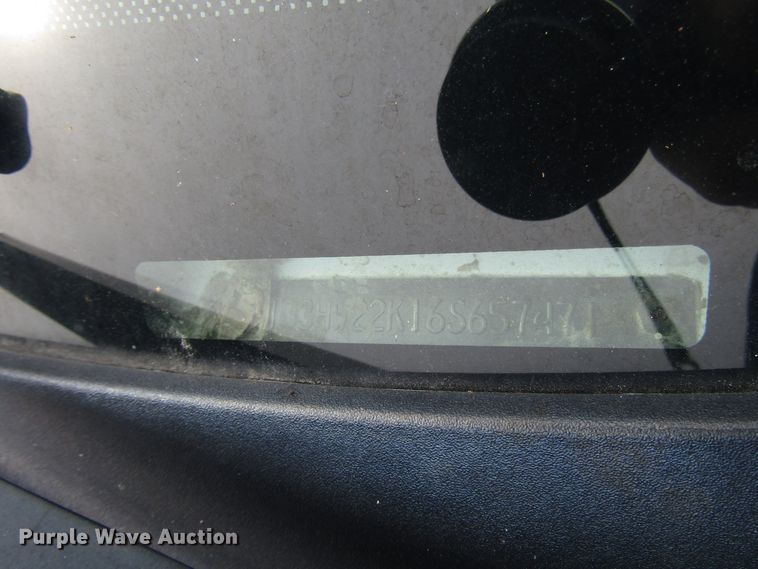 image for item DG8046 2006 Dodge Dakota Club Cab pickup truck