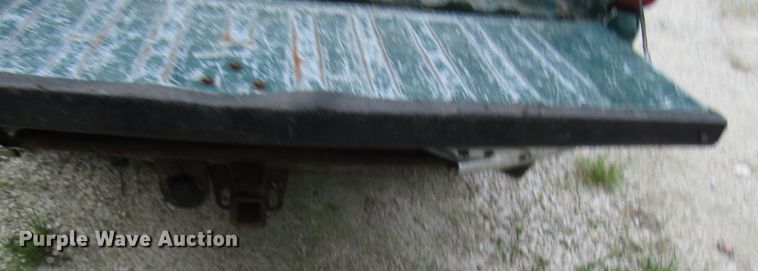 image for item DG8047 2002 Chevrolet Silverado 2500HD Crew Cab pickup truck