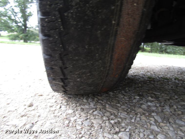 image for item DG8047 2002 Chevrolet Silverado 2500HD Crew Cab pickup truck