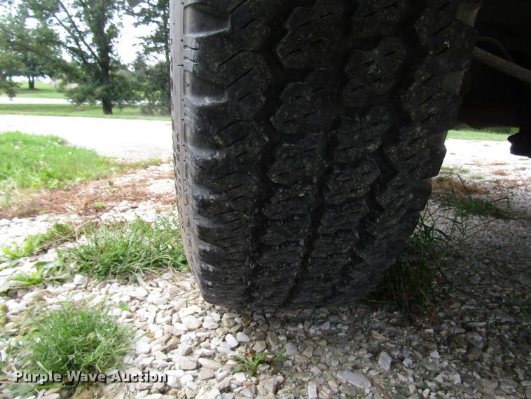 image for item DG8047 2002 Chevrolet Silverado 2500HD Crew Cab pickup truck