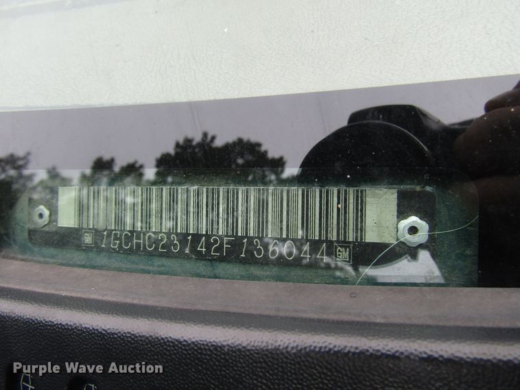 image for item DG8047 2002 Chevrolet Silverado 2500HD Crew Cab pickup truck