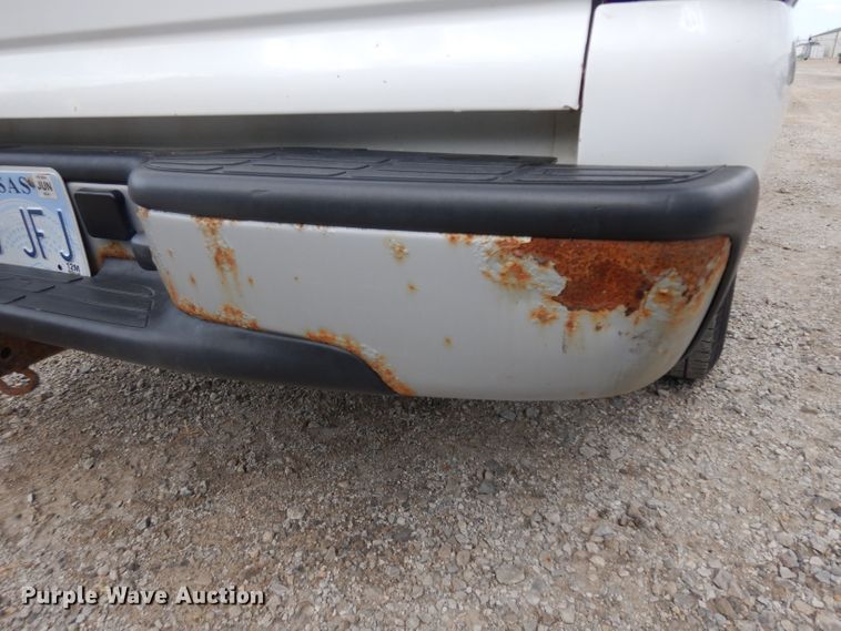 image for item DH0323 2006 GMC Sierra 1500 pickup truck