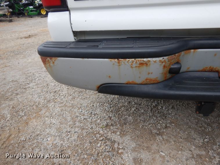 image for item DH0323 2006 GMC Sierra 1500 pickup truck