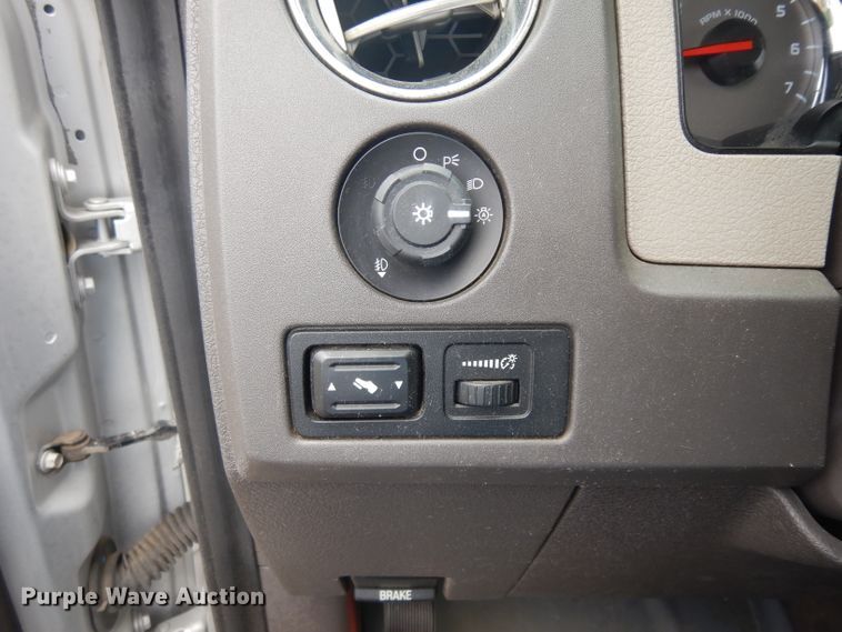 image for item DH0325 2009 Ford F150 SuperCab pickup truck