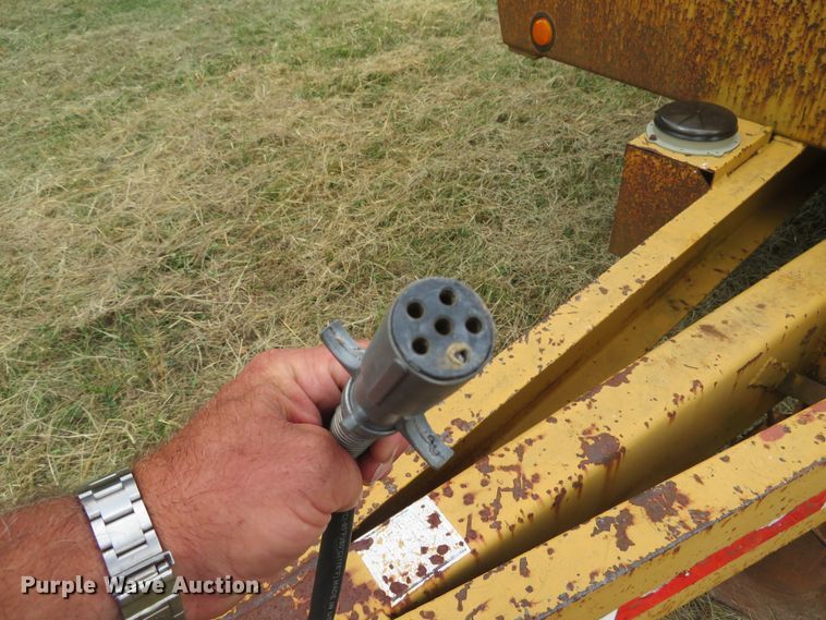 image for item DH1504 2000 Redi Haul FSL21210 equipment trailer