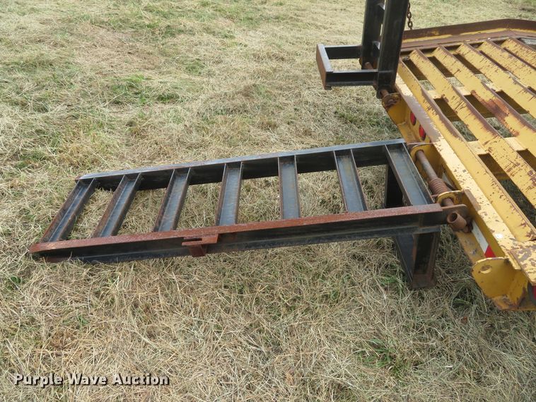 image for item DH1504 2000 Redi Haul FSL21210 equipment trailer