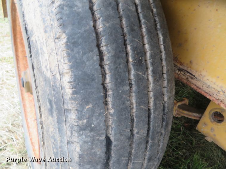 image for item DH1504 2000 Redi Haul FSL21210 equipment trailer