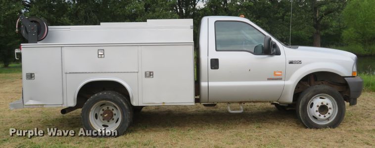 image for item DH1505 2004 Ford F550 Super Duty XL utility bed truck