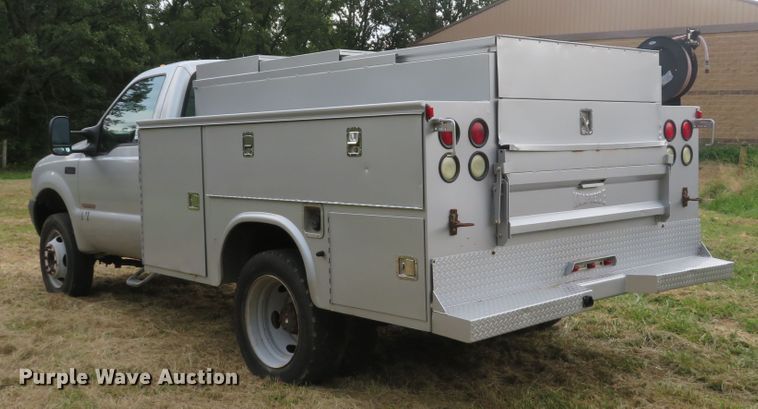image for item DH1505 2004 Ford F550 Super Duty XL utility bed truck