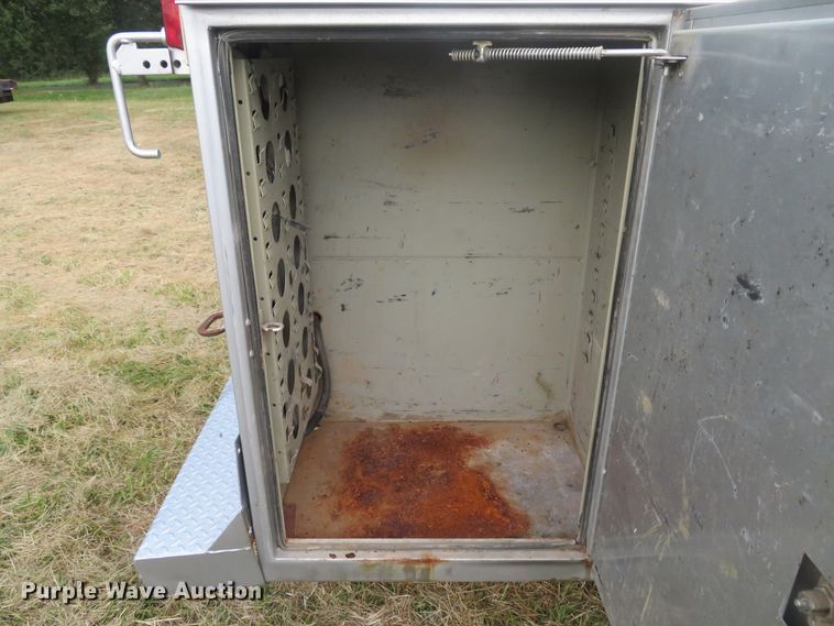 image for item DH1505 2004 Ford F550 Super Duty XL utility bed truck