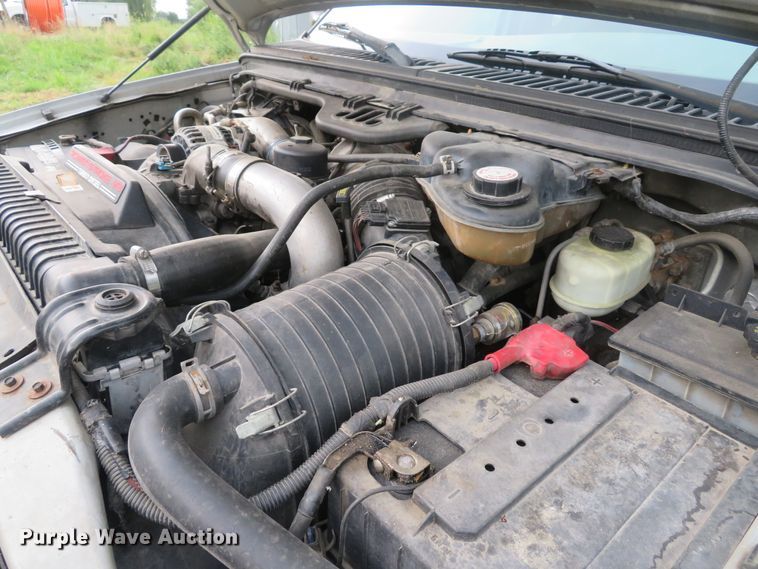 image for item DH1505 2004 Ford F550 Super Duty XL utility bed truck