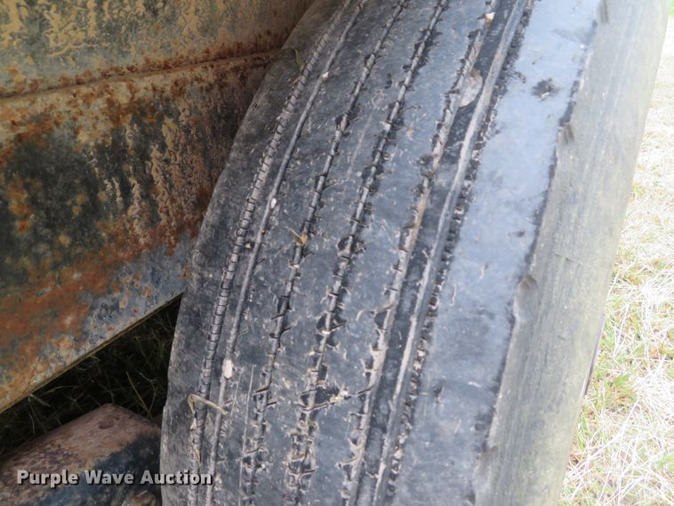 image for item DH1506 2007 Belshe BF9T equipment trailer