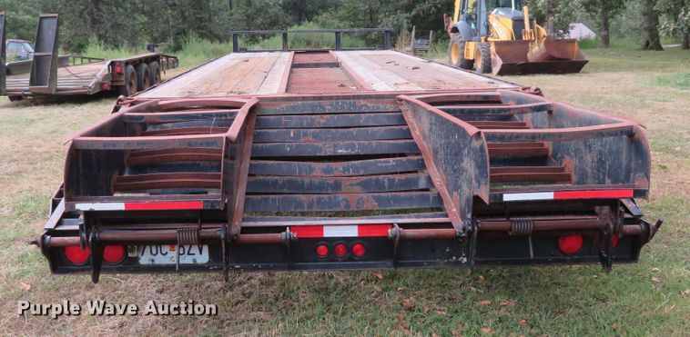 image for item DH1507 2004 Load Master 9117 equipment trailer