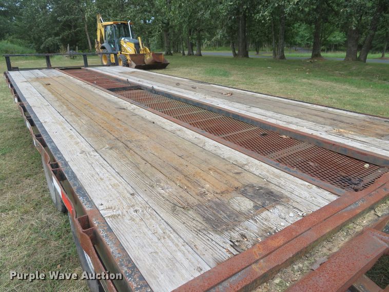 image for item DH1507 2004 Load Master 9117 equipment trailer