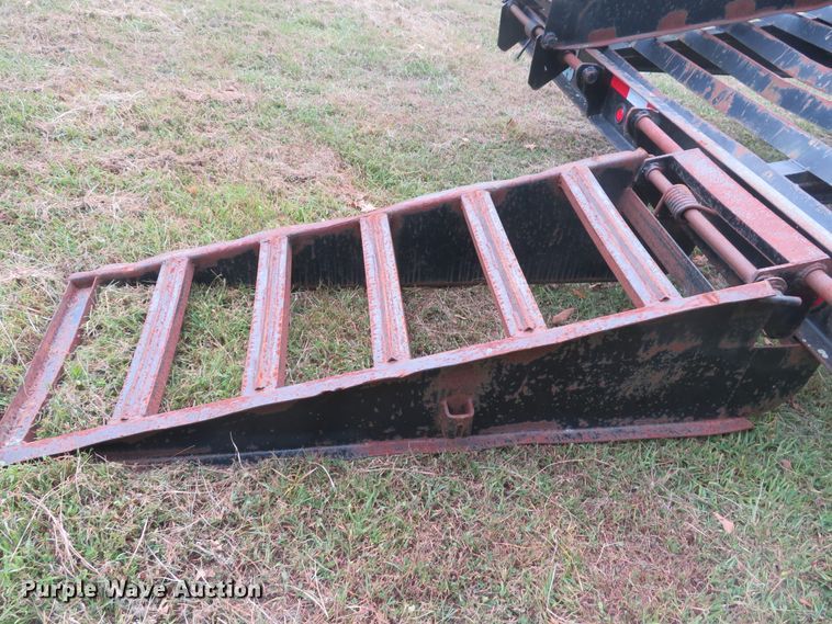 image for item DH1507 2004 Load Master 9117 equipment trailer