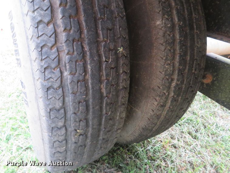 image for item DH1507 2004 Load Master 9117 equipment trailer