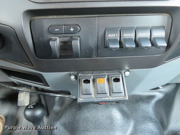 image for item DH1509 2011 Ford F450 Super Duty XL Crew Cab flatbed truck