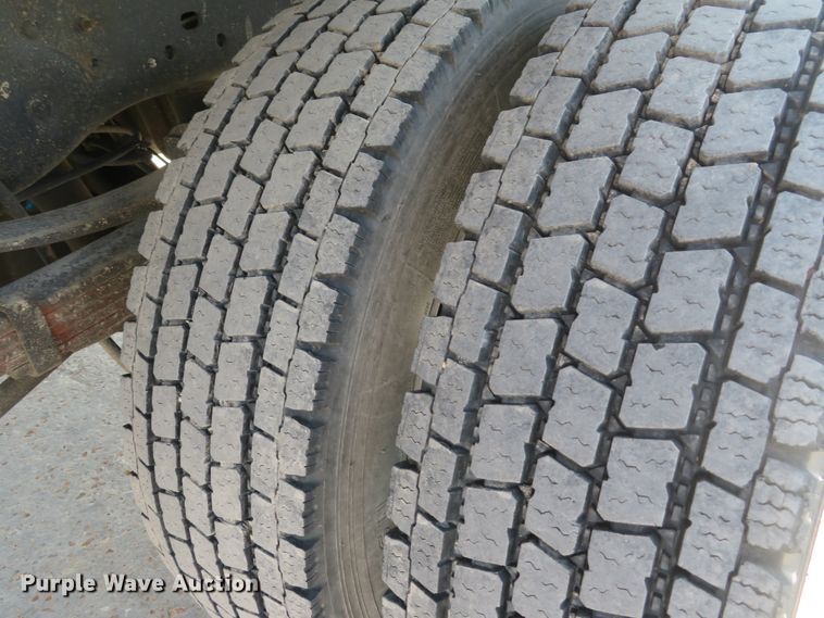 image for item DH1509 2011 Ford F450 Super Duty XL Crew Cab flatbed truck