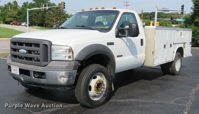 image for item DH1510 2005 Ford F450 Super Duty XL utility bed truck